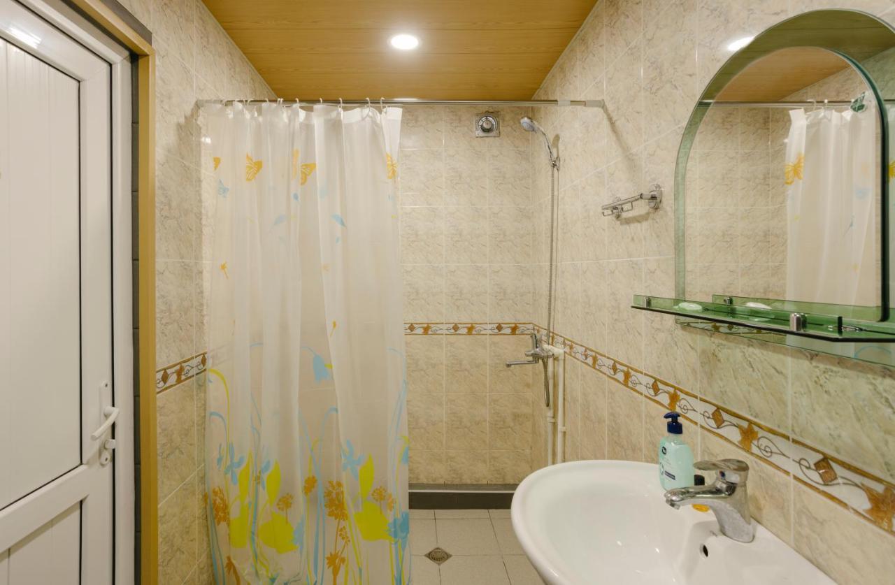 Marcos Hotel Tiflis Dış mekan fotoğraf