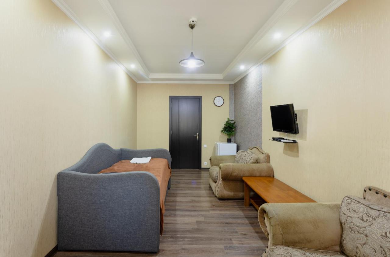 Marcos Hotel Tiflis Dış mekan fotoğraf