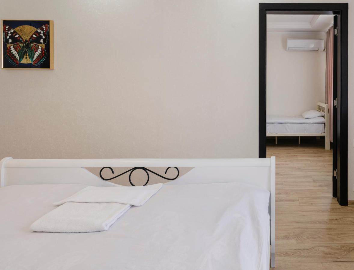 Marcos Hotel Tiflis Dış mekan fotoğraf